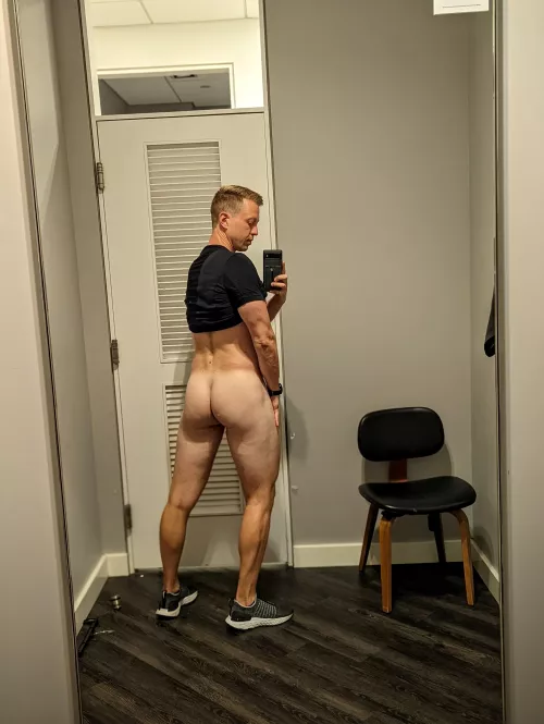 white buns have never seen the sun