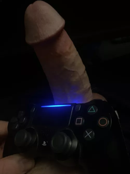 Who supports me while gaming?👅 Dms are opened