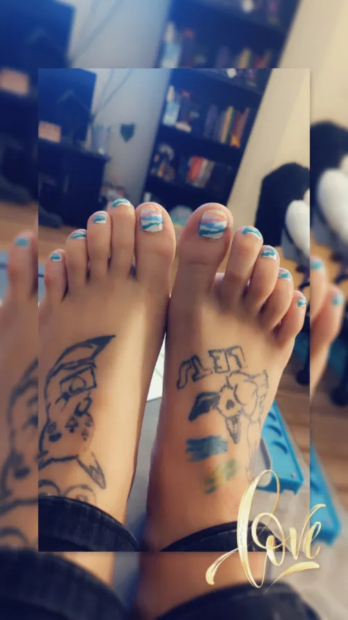 will you lick my toes 🥰