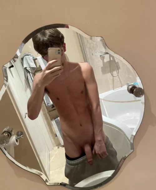 Wish you was here to make my softie hard ;)