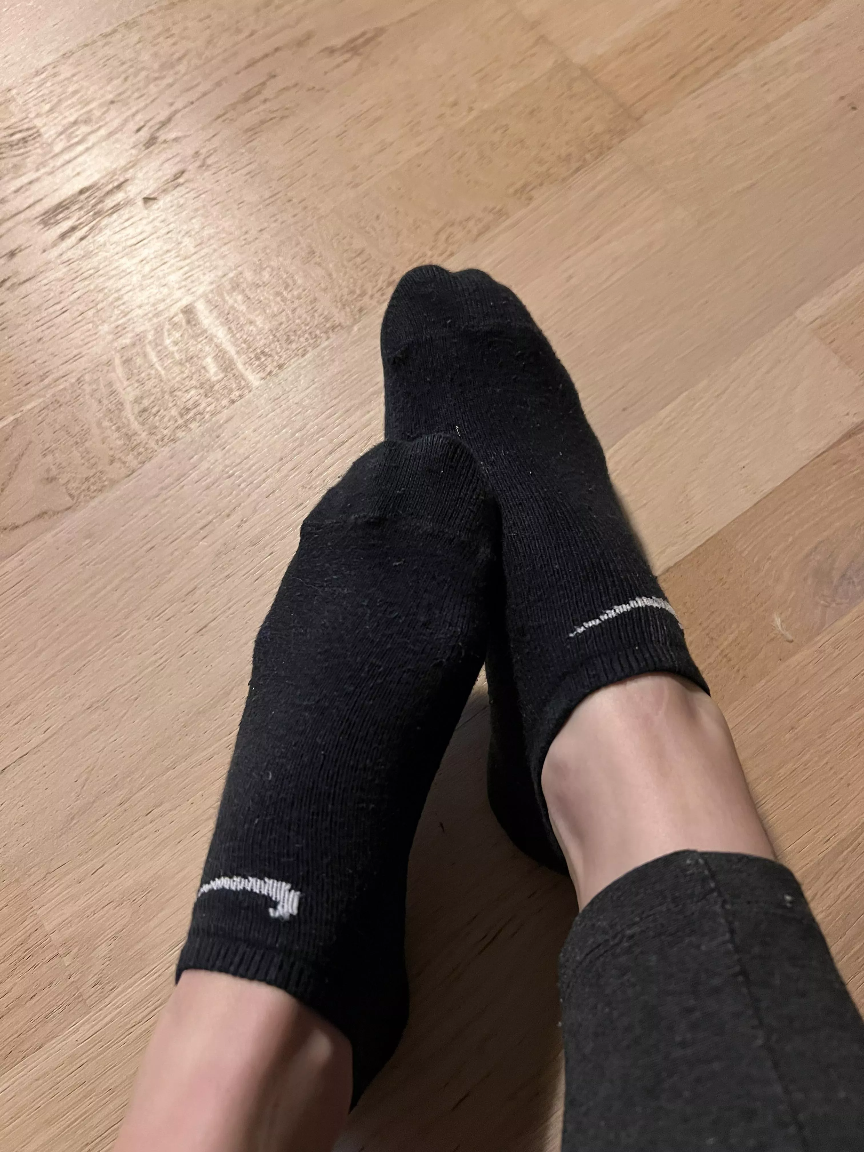 Would you sniff my socks on the first date? 😌