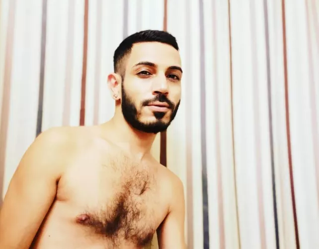 You think anyone would be willing to date me?