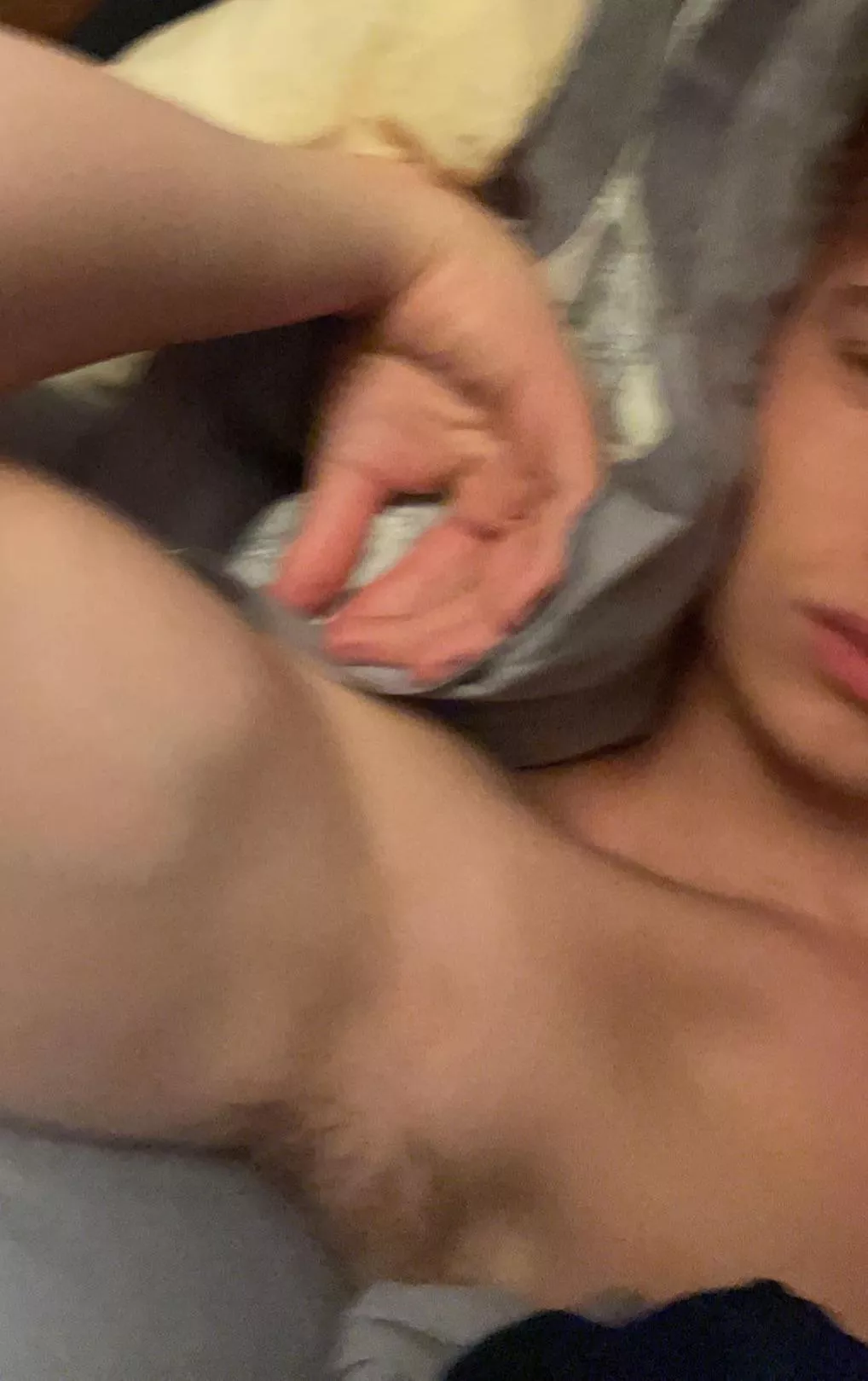 20m blonde pretty boy, hmu if straight. Be hot. NO CHATS. European + aussie + Sc: tylert_6
