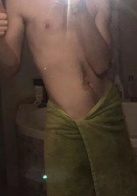 20yo bitch wanna be told what to do and be controlled. Looking for hot master with face add mateusz17k. Of ur a sub add too