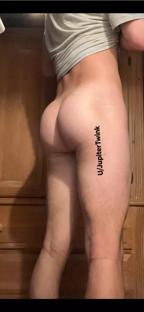 (25) Hey guys how’s your night going 😈