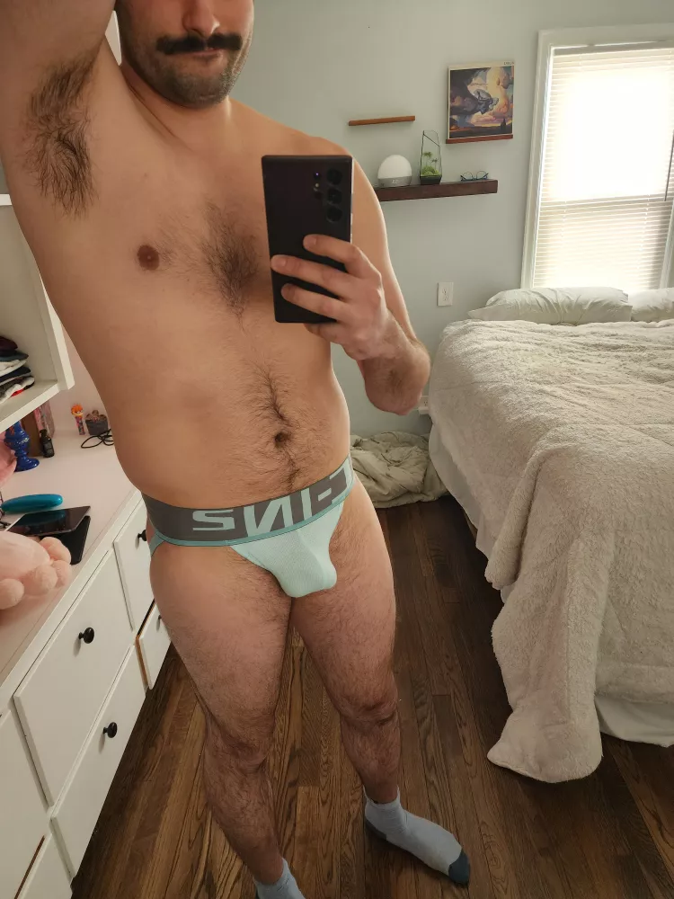 26 feeling hot in a jock. Face swap? Sc: Nielmartian