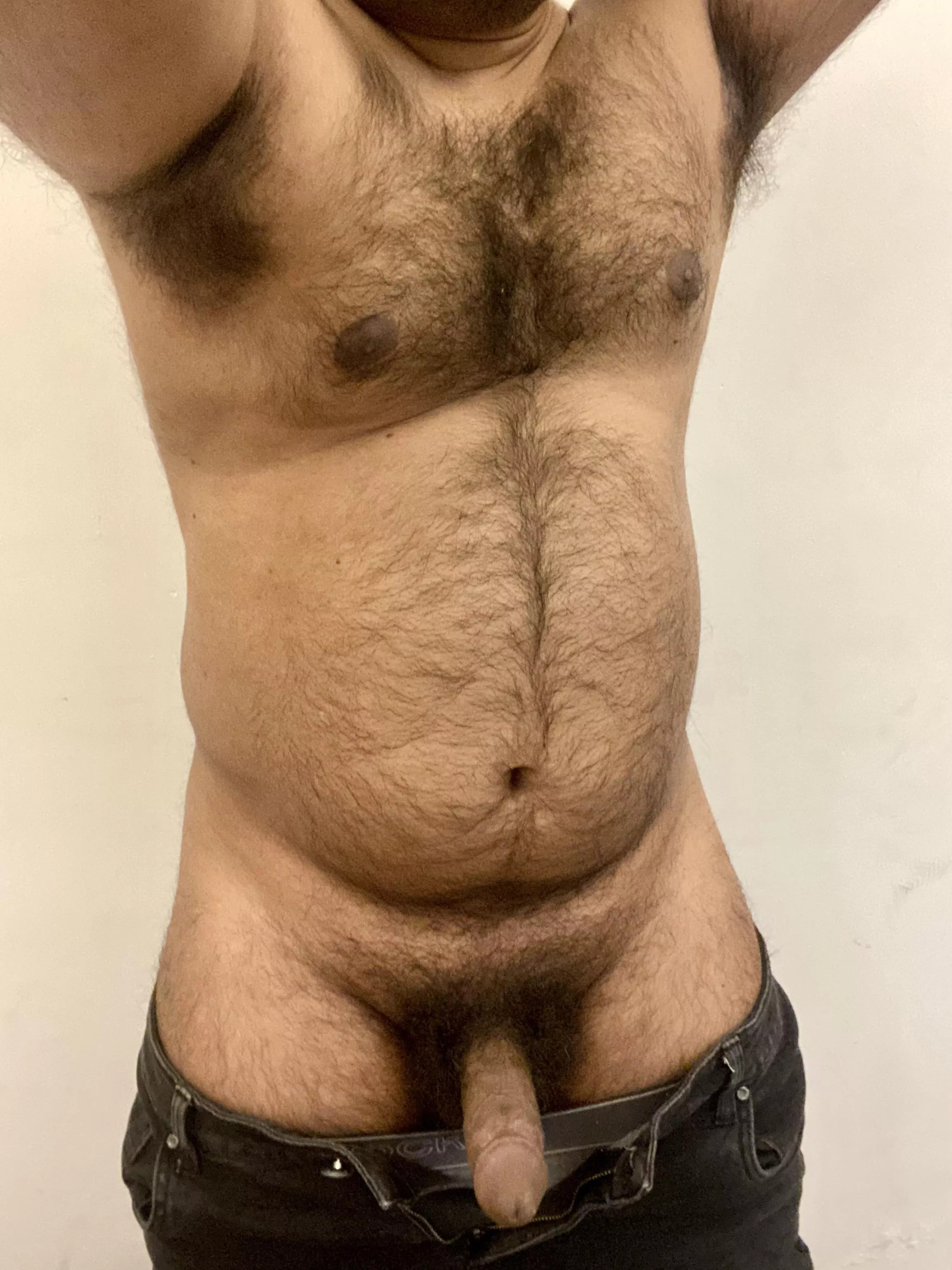 Anyone hungry?? Young guys hmu!