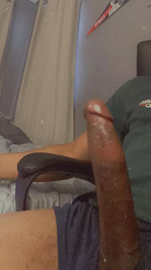 Anyone wanna play tonight 😏?