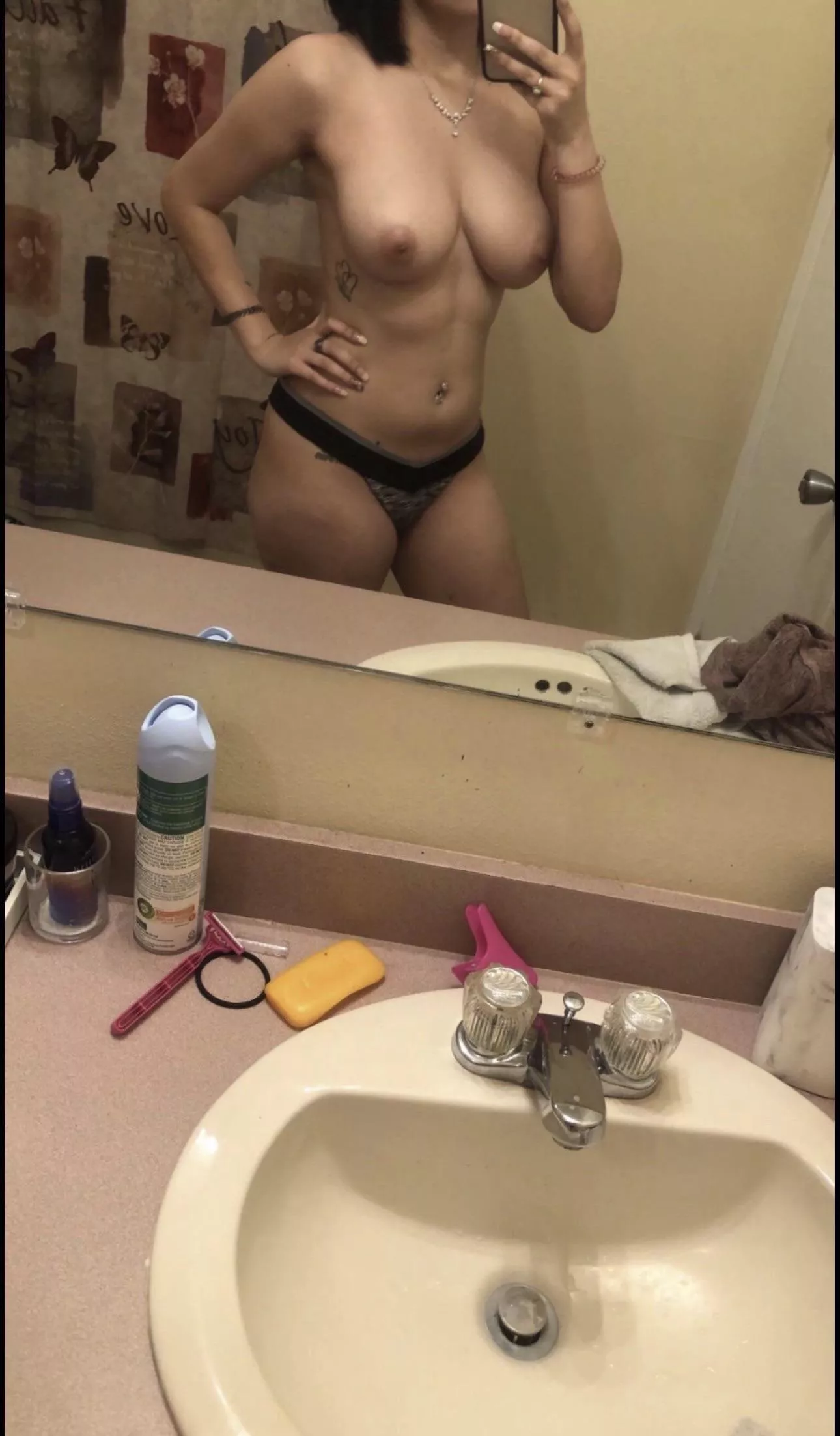 Bi, prefer ladies rate but anyone’s welcome!