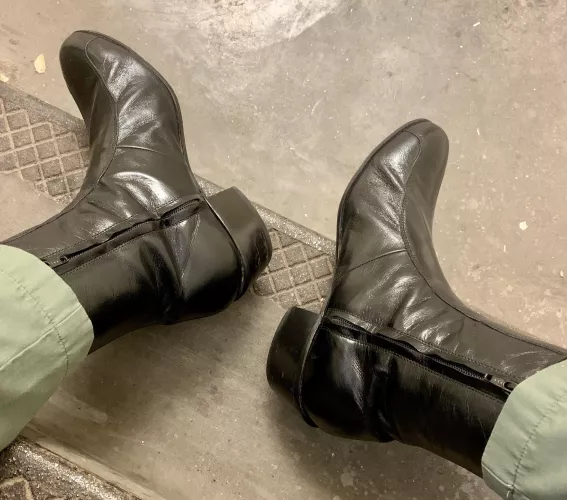 Black Florsheim Dukes