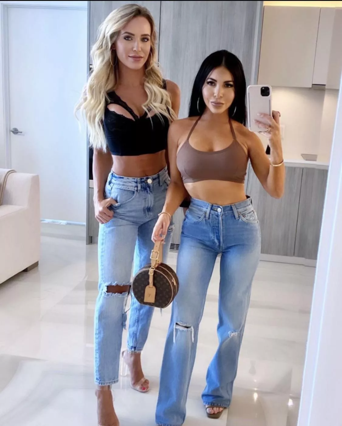 Blonde or brunette??