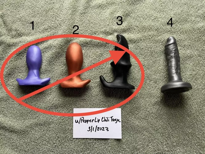 BUMP WTS Square Peg Toy “Leo” (XS) w/ Suction Cup - $45 Shipped (USA)