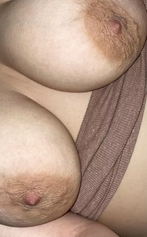 Cover my tits with your hot cum please