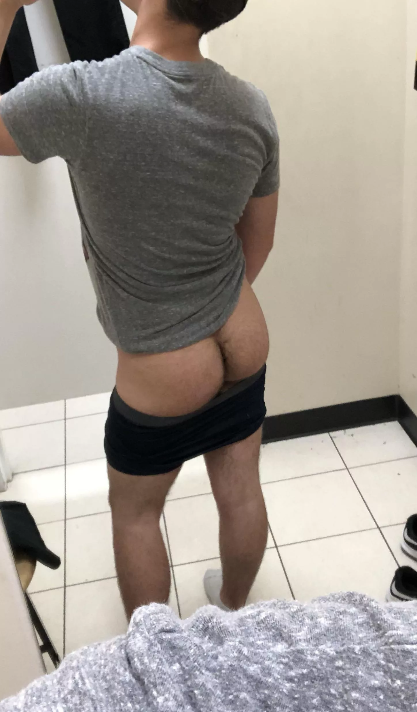 Do me in the dressing room?