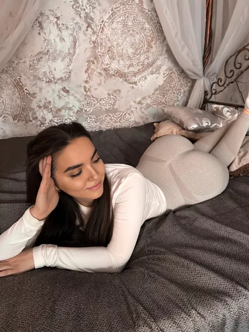 Does my ass look like a heart?