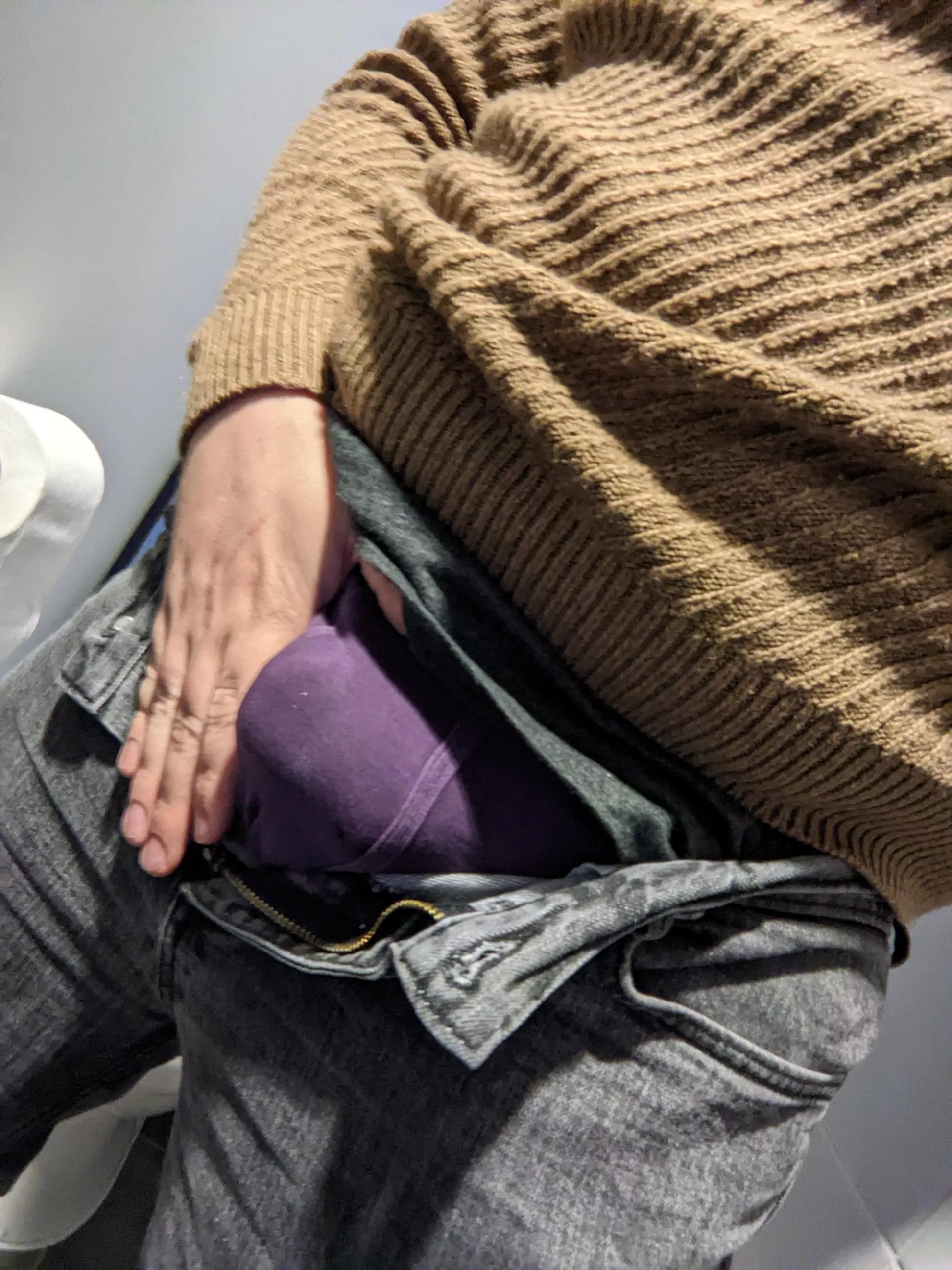 First time showing off a bulge, hope it's okay!