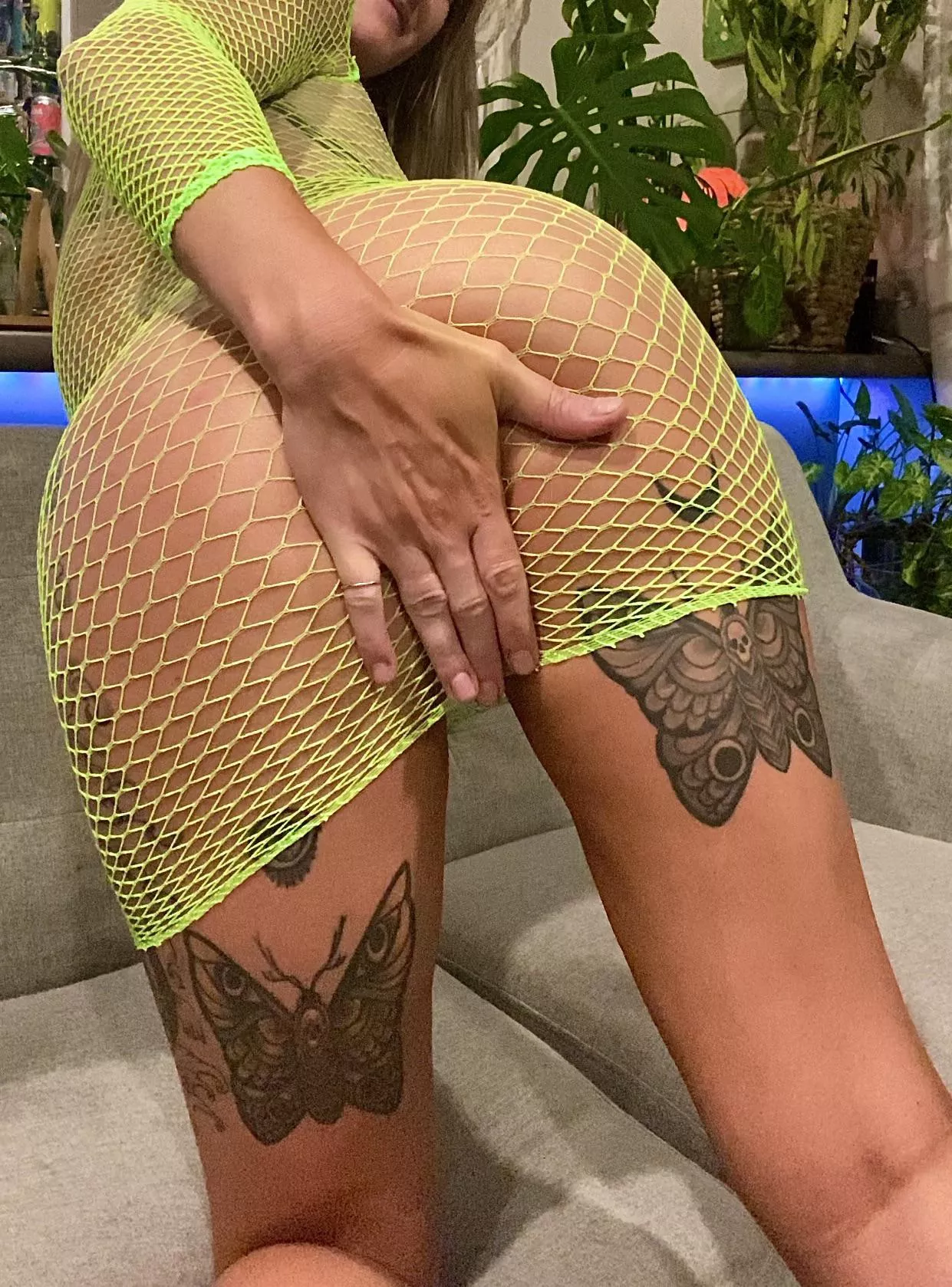 Fishnets and piercings don’t mix 😝