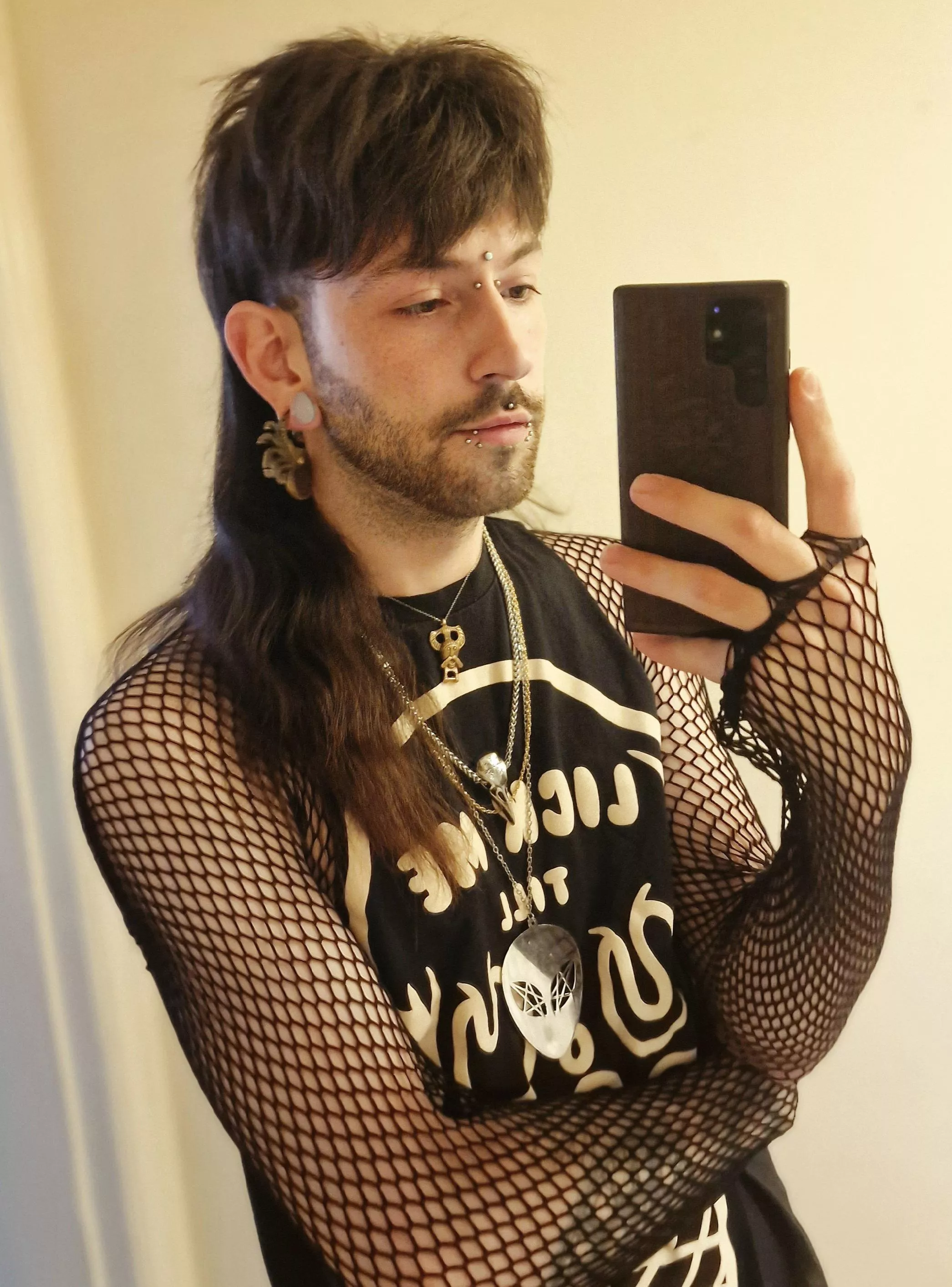 Hey fellow gaymers 😉 what are we all playing at the moment?