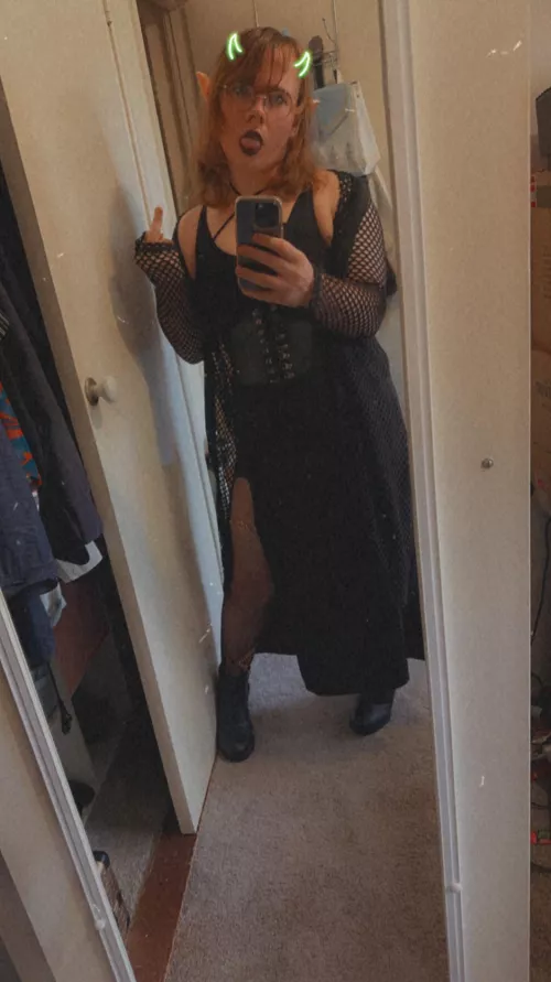 Hi 💖💗💖. I mean 🖤🖤🖤