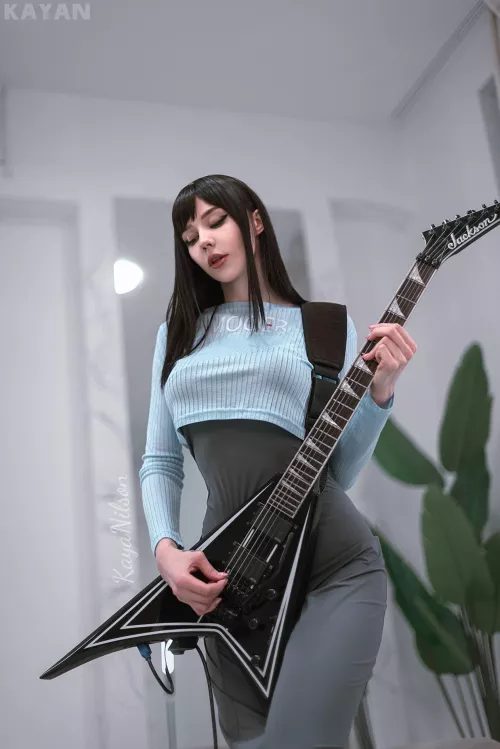 Hitomio by Kaya Nilson