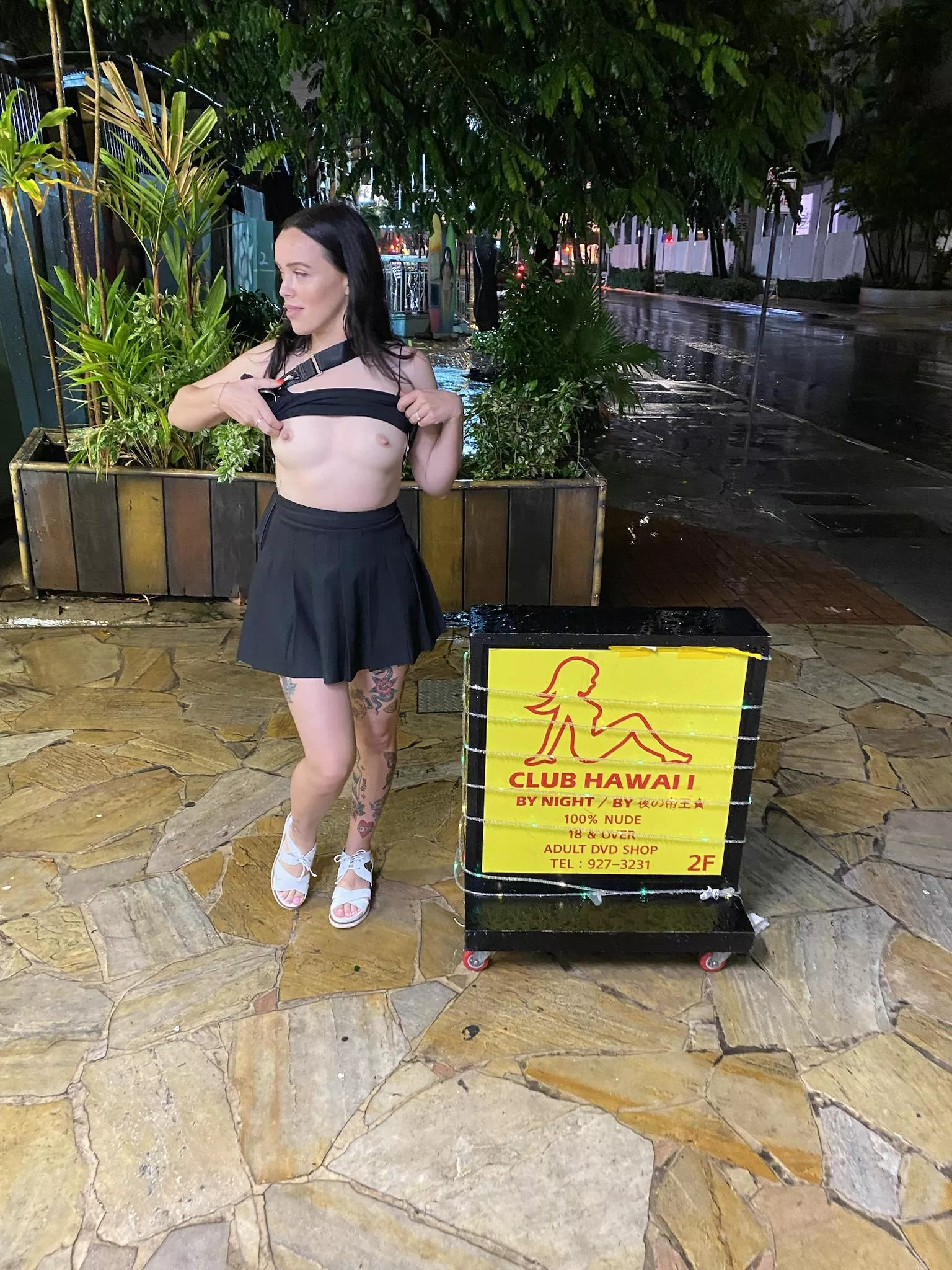 I love strippers!! [IMG]