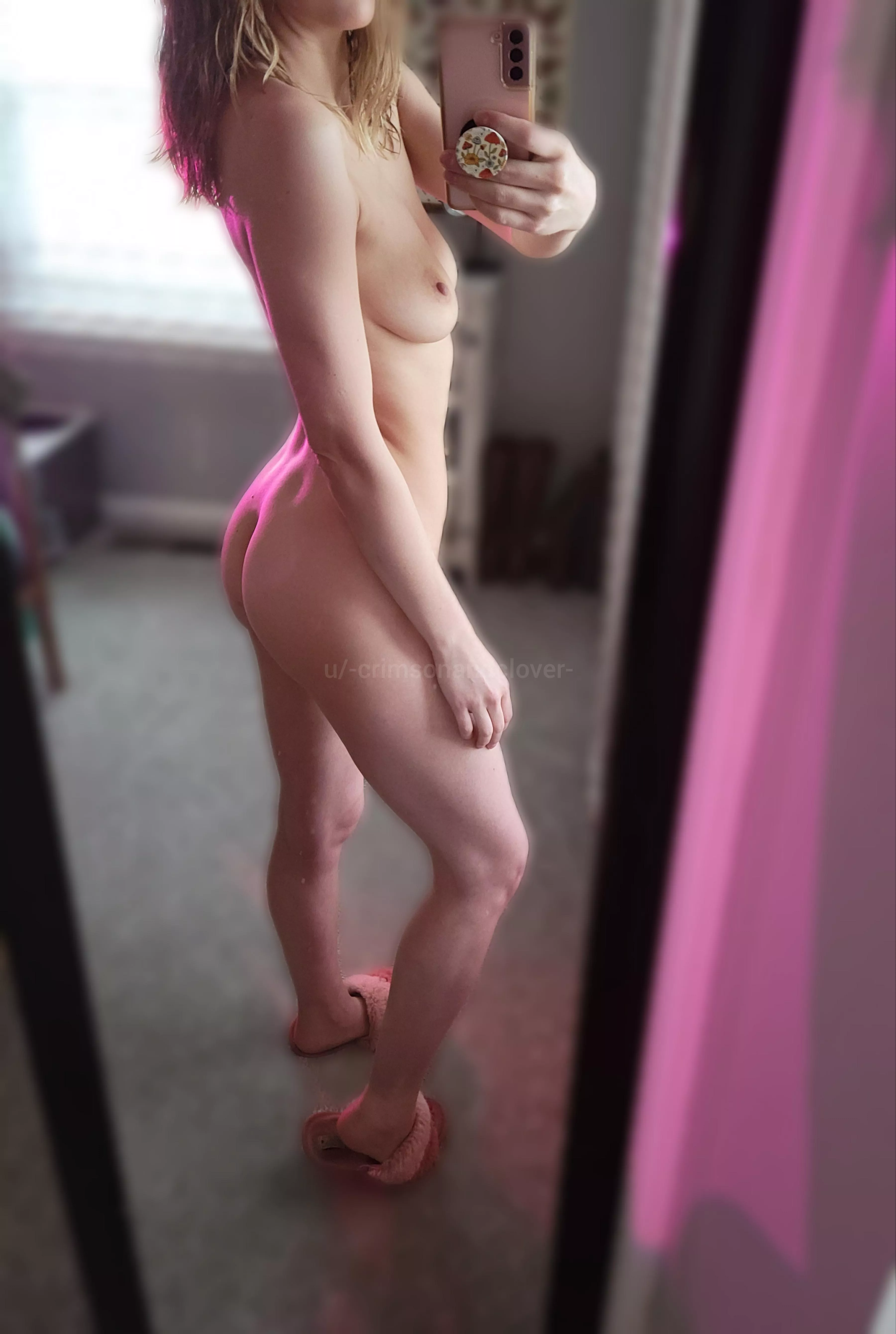 I think this is what the kids call a normal nude? (f31)