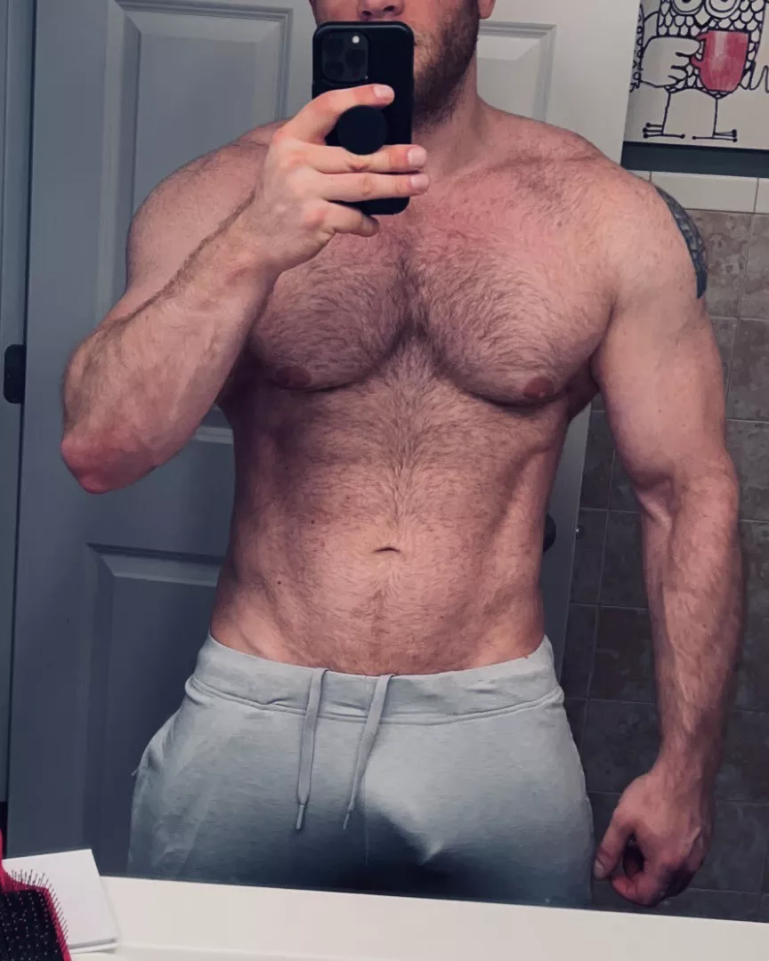 I’m wondering if my new joggers too tight to wear to the gym?