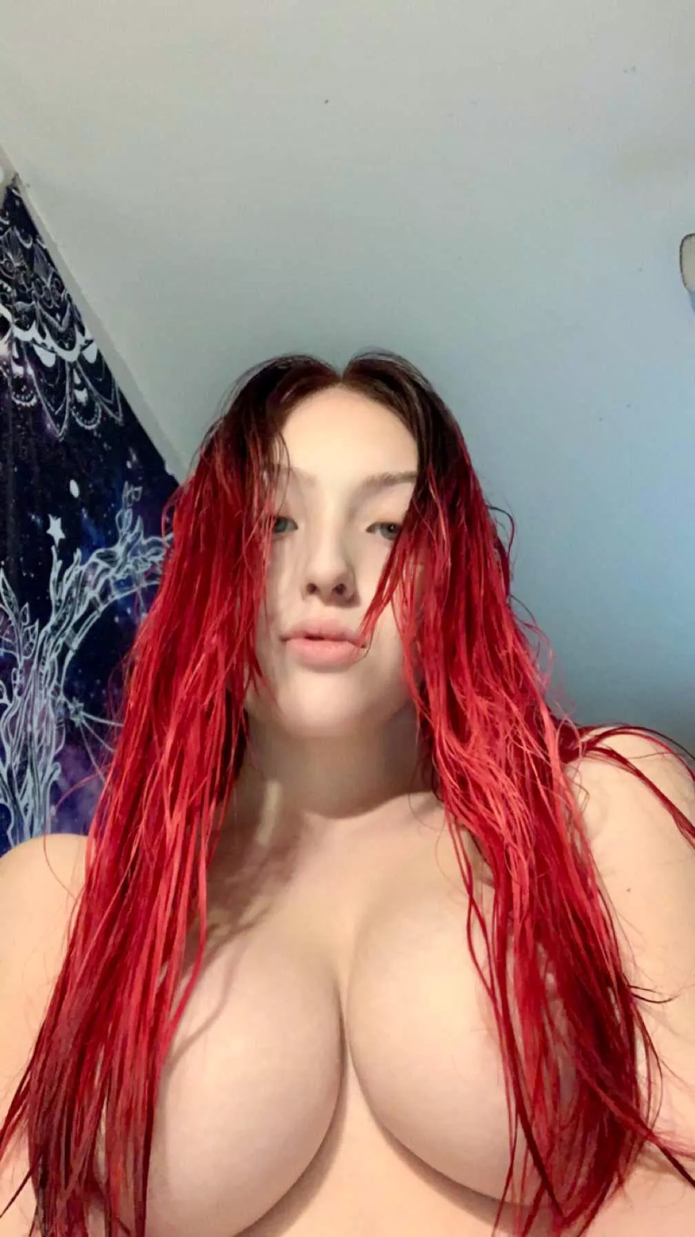 Is neon red a color?