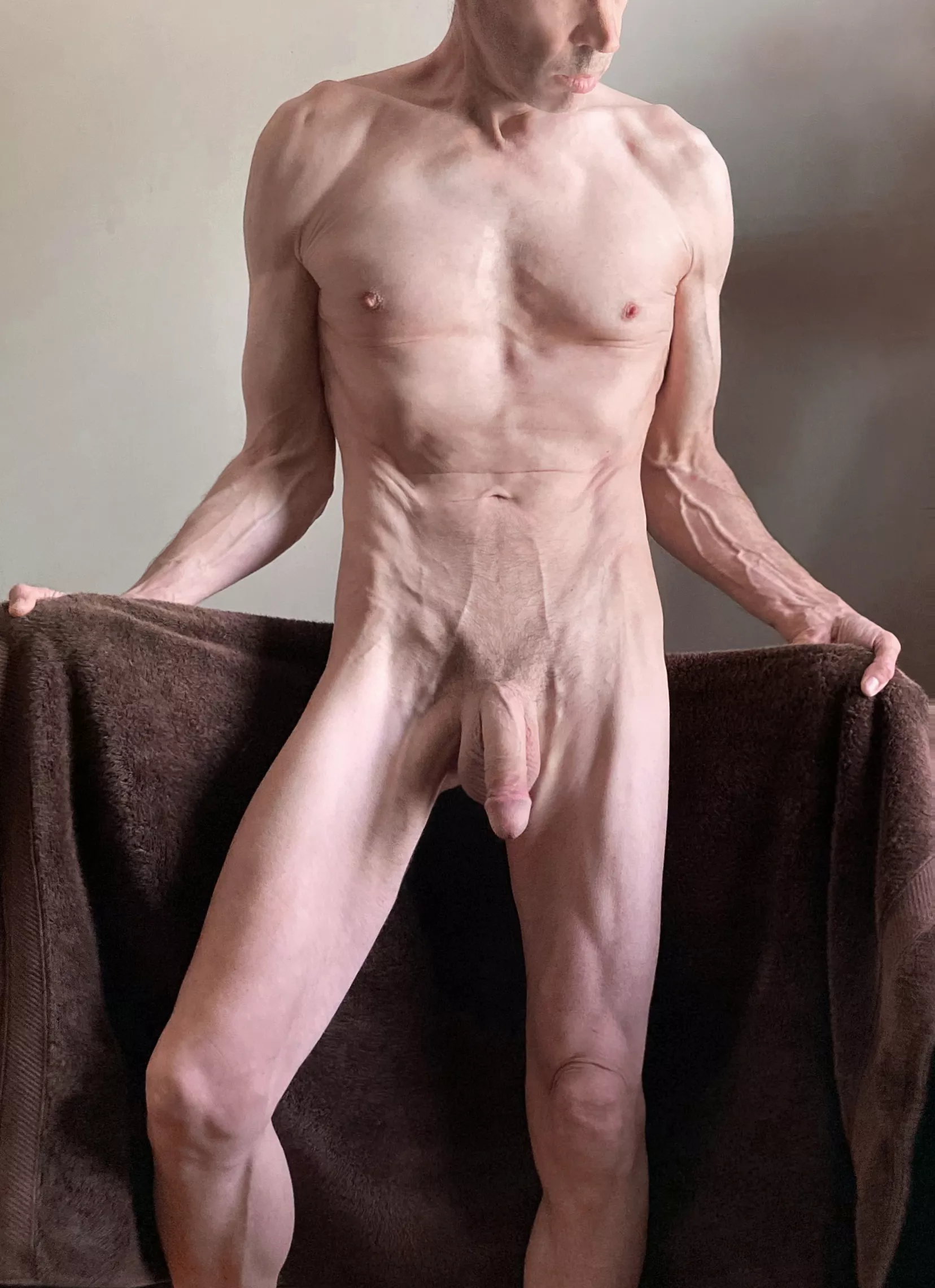 [M] Curtains open - The play can begin