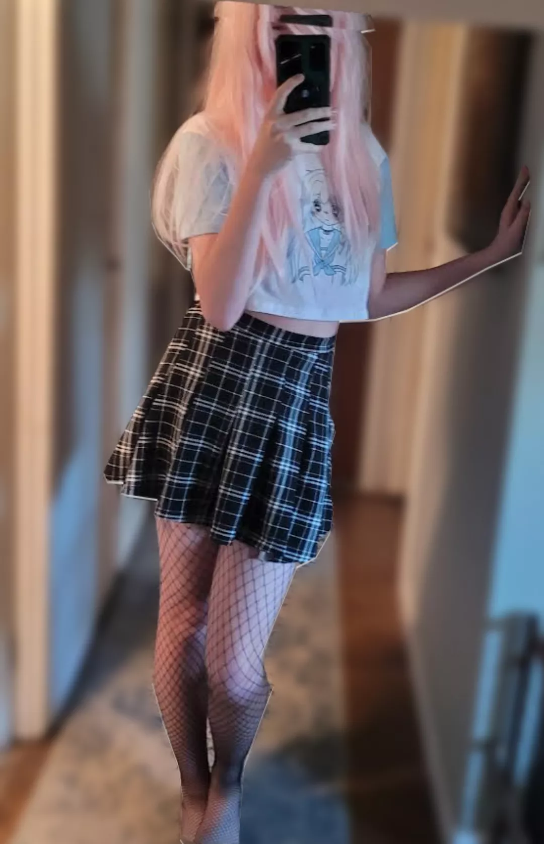 My first post, how do I look? >.<
