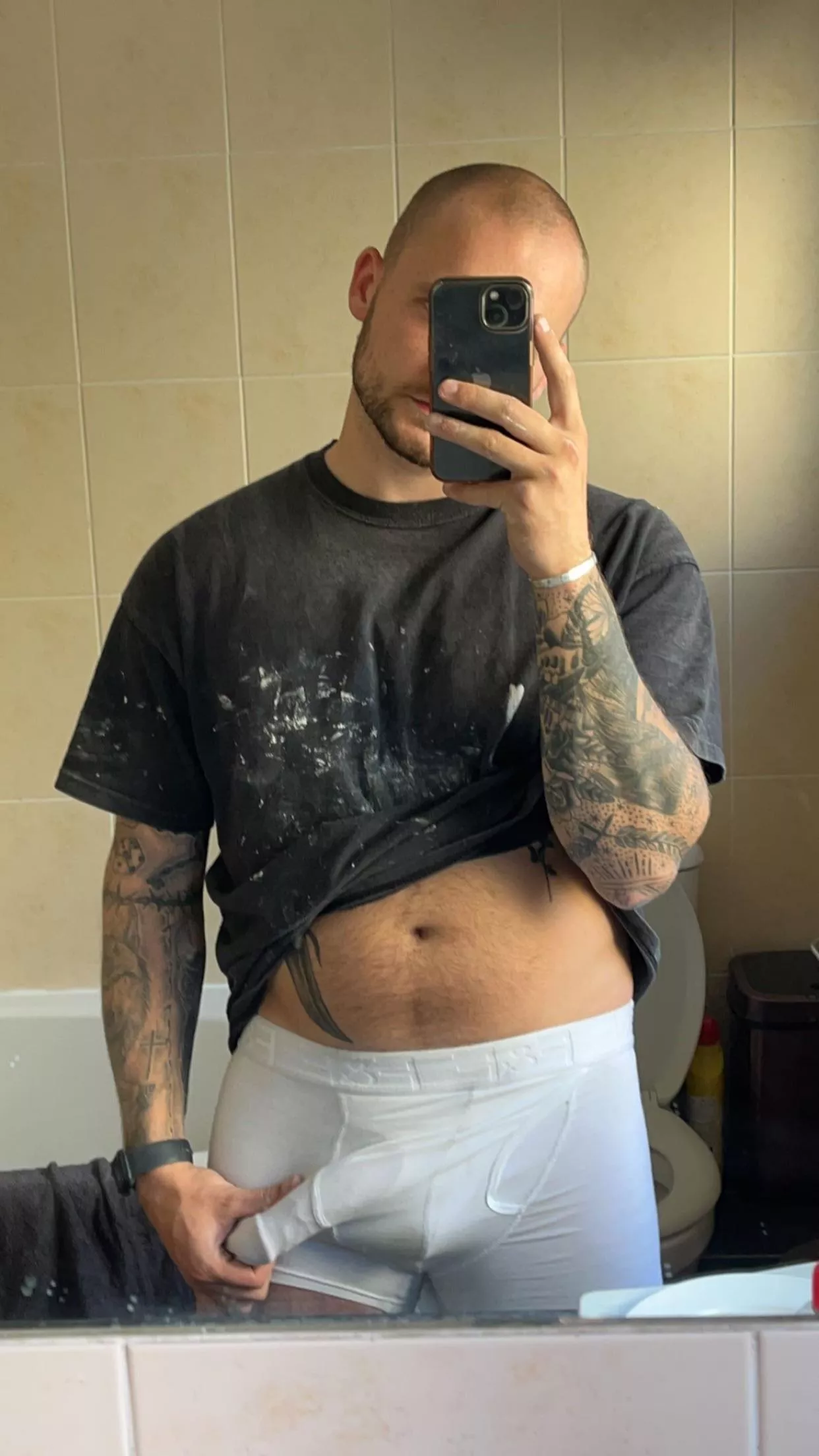 Nothing better than white for a good outline