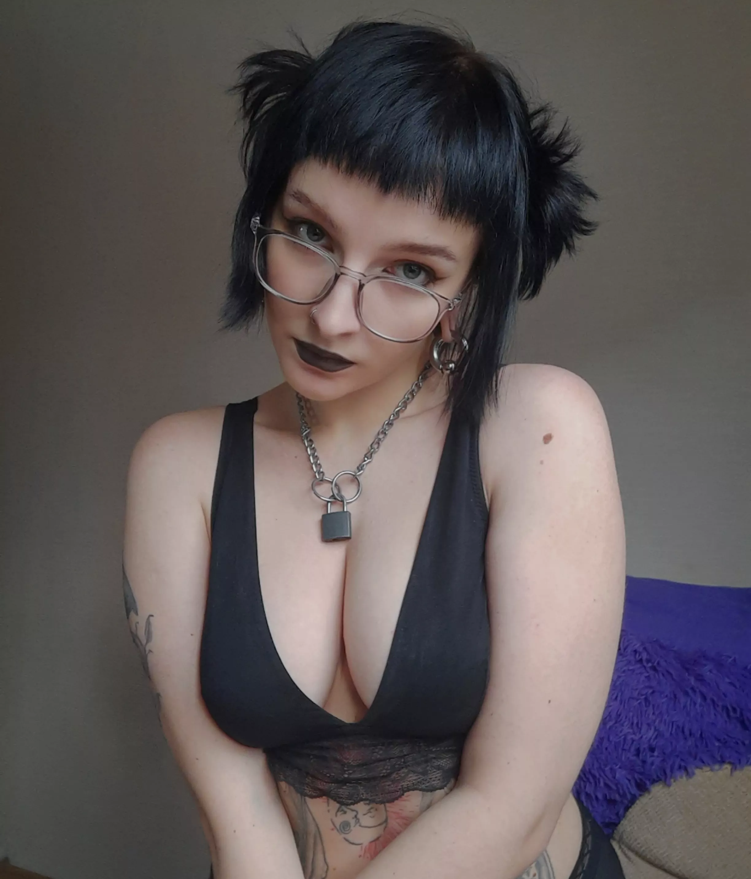 okay, i am just curious if i can have your attention even if i am not nude :p