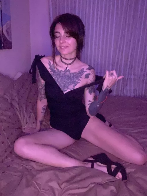 Ready for some hot play in bed 😏