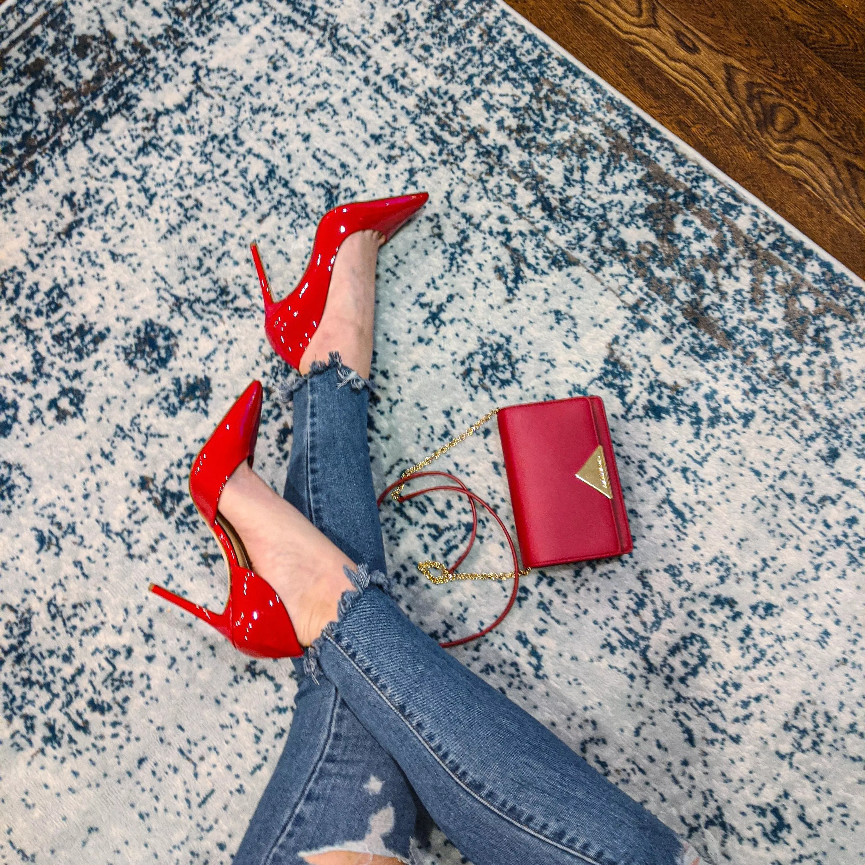 Red patent leather is my favorite ❤️