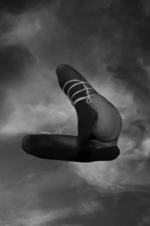 The very first tie I've ever learned is this futomomo. I fell hard for it. It's easy, fast, and I can't move