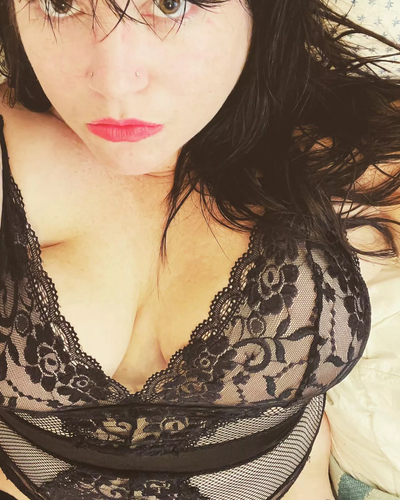 Thicc babe alert. 💕🖤