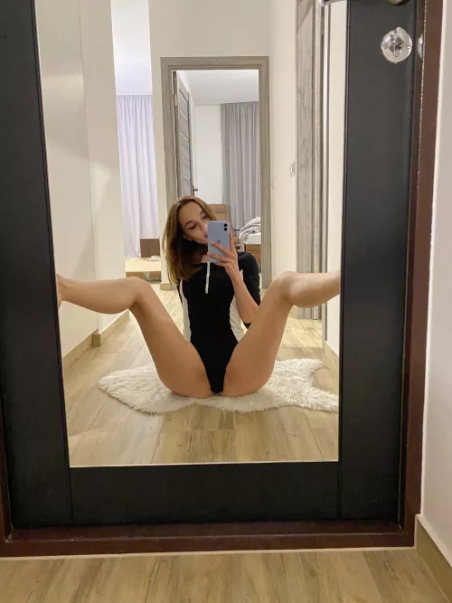 Unload ur 🍆 on my soft skin