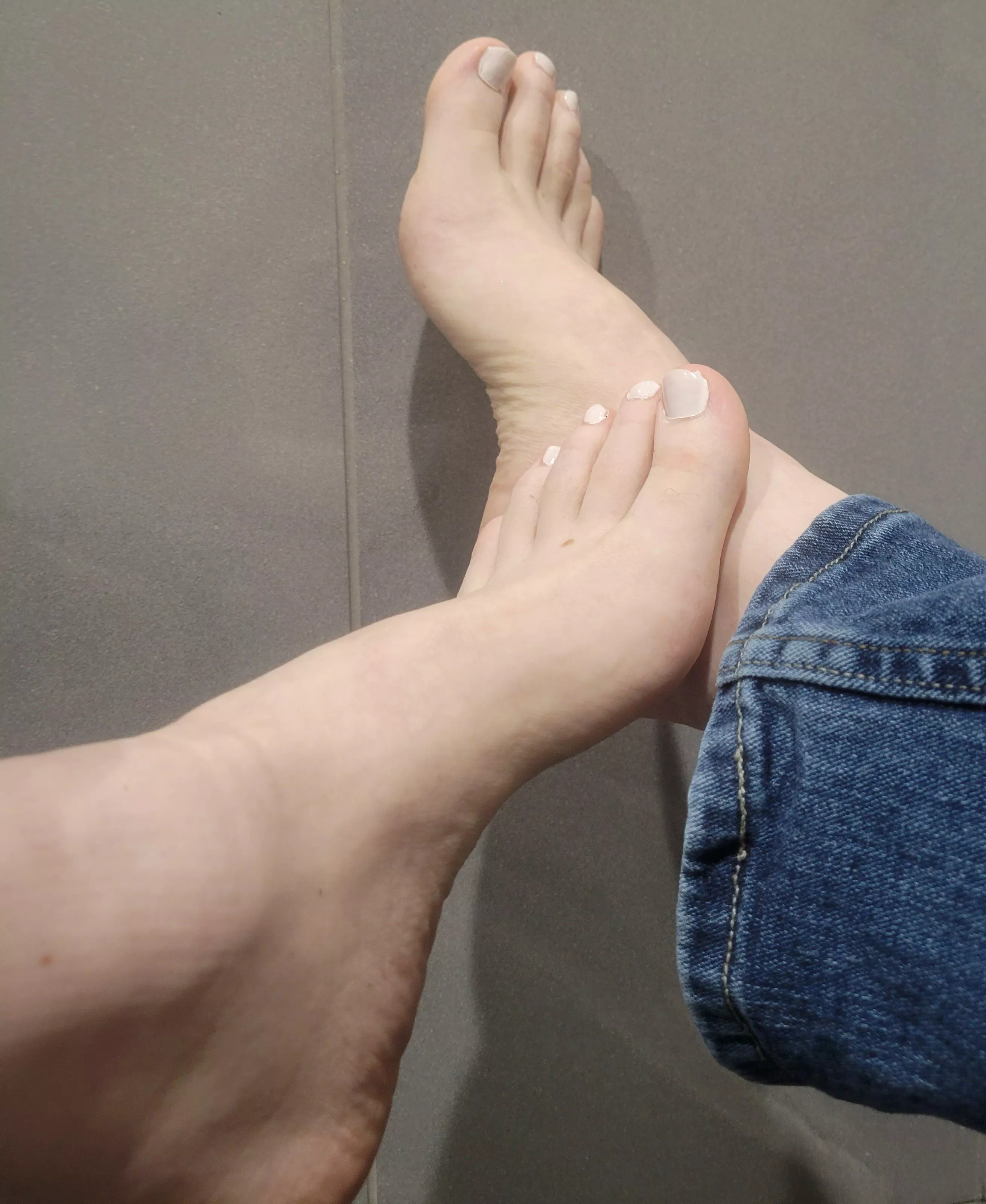 White toes + Blue Jeans