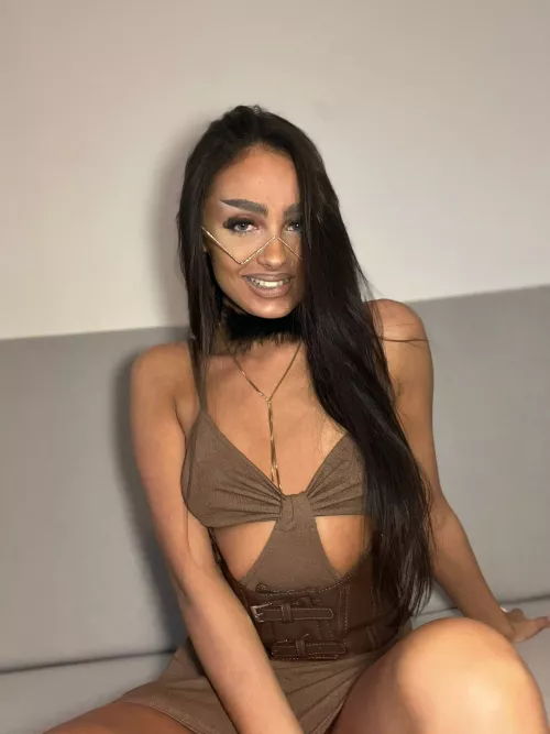 You wet my pussy and make my face smile