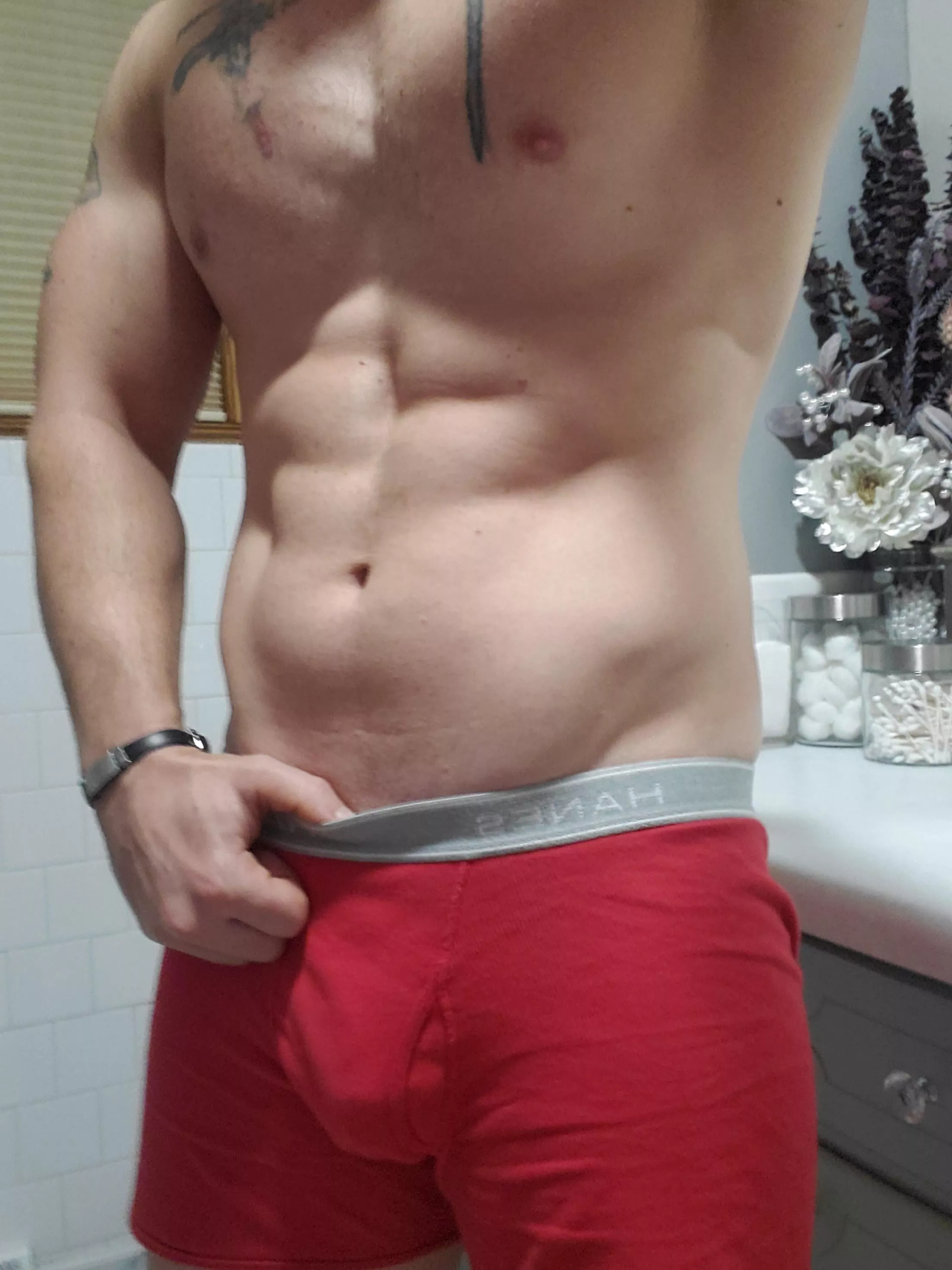 [34]Nice little tease on my way into the shower.