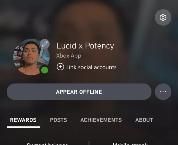 Apex Legend? Hey everyone, I’m jesus 26, from Texas. Pushing to plat currently in gold 3. Needing some chill teammate with great commons and pushes. I main loba, and for the most part I handle my 1v1s. Add me Lucid x Potency.