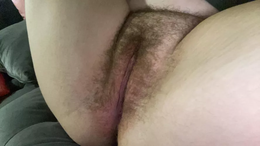 Been growing out the hair on my pretty pussy