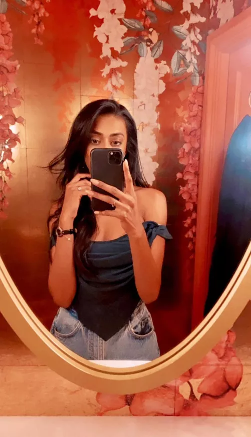 Best comment gets a face reveal (p.s. I like it dirty 🙈)