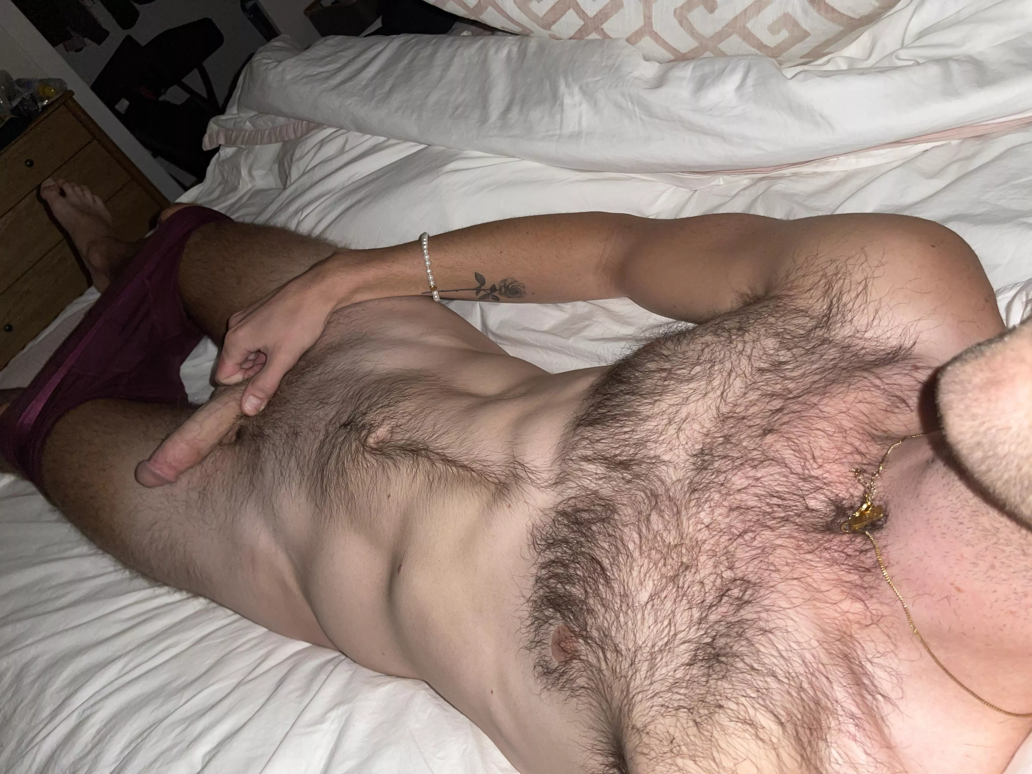 Come get me hard and I’ll keep u up all night 😈😏