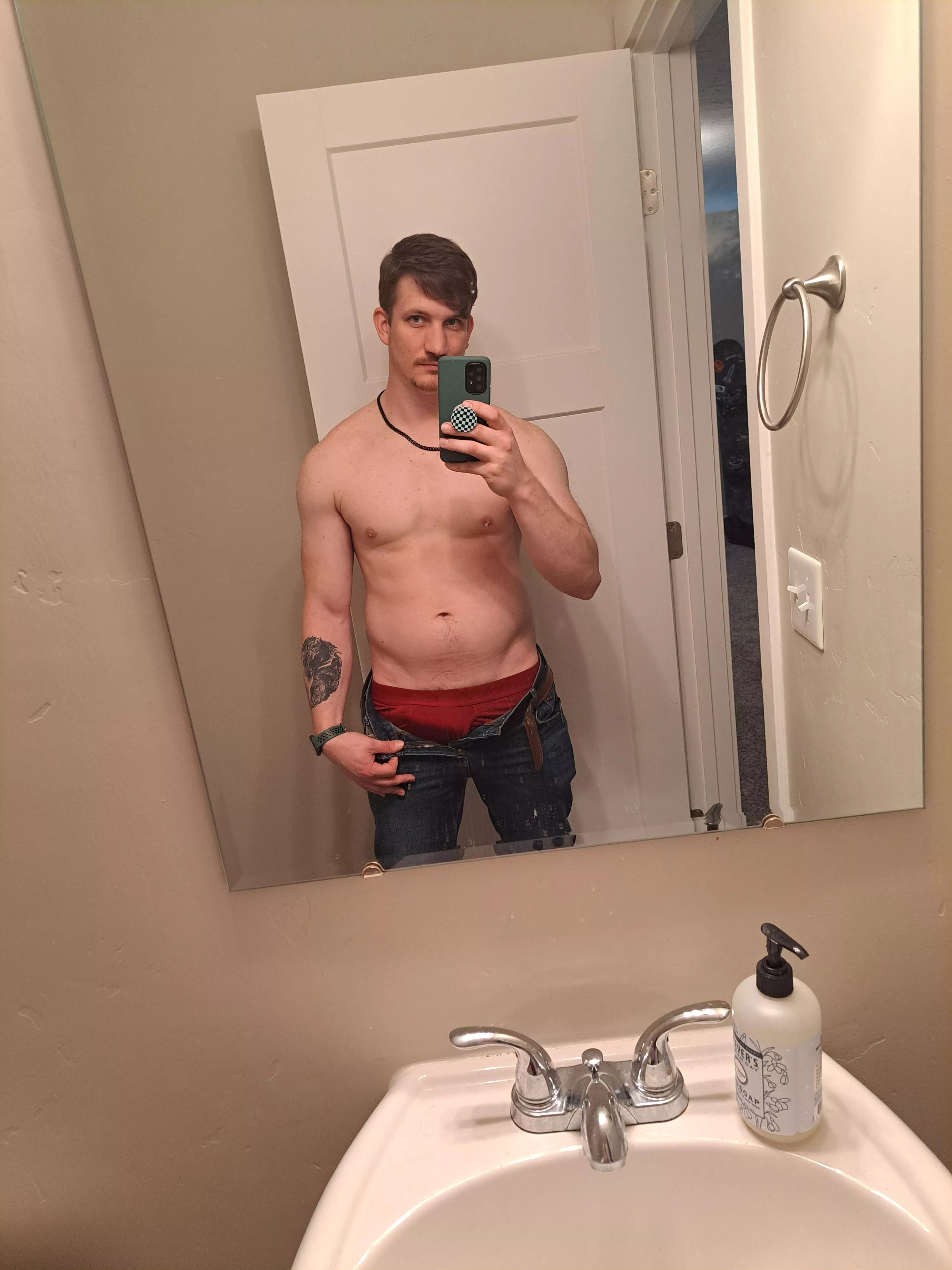 Come pull it out 😏