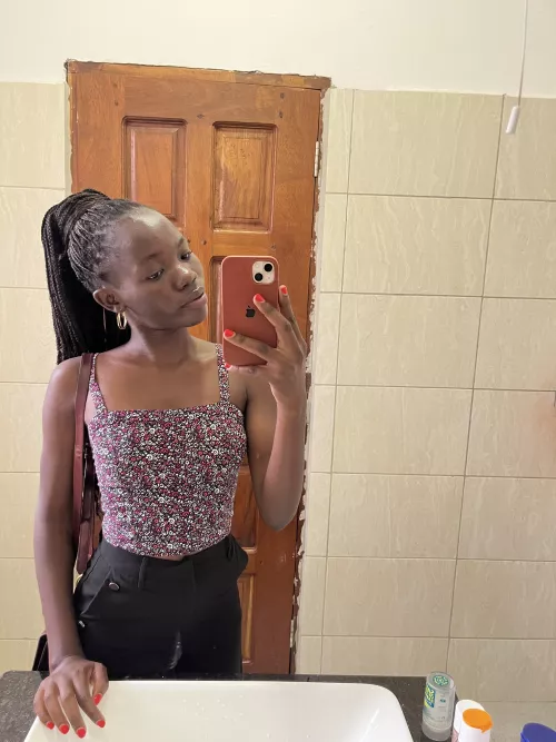 Do like it when I take mirror selfies