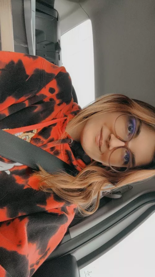 Figured I'd share this selfie with you [F]