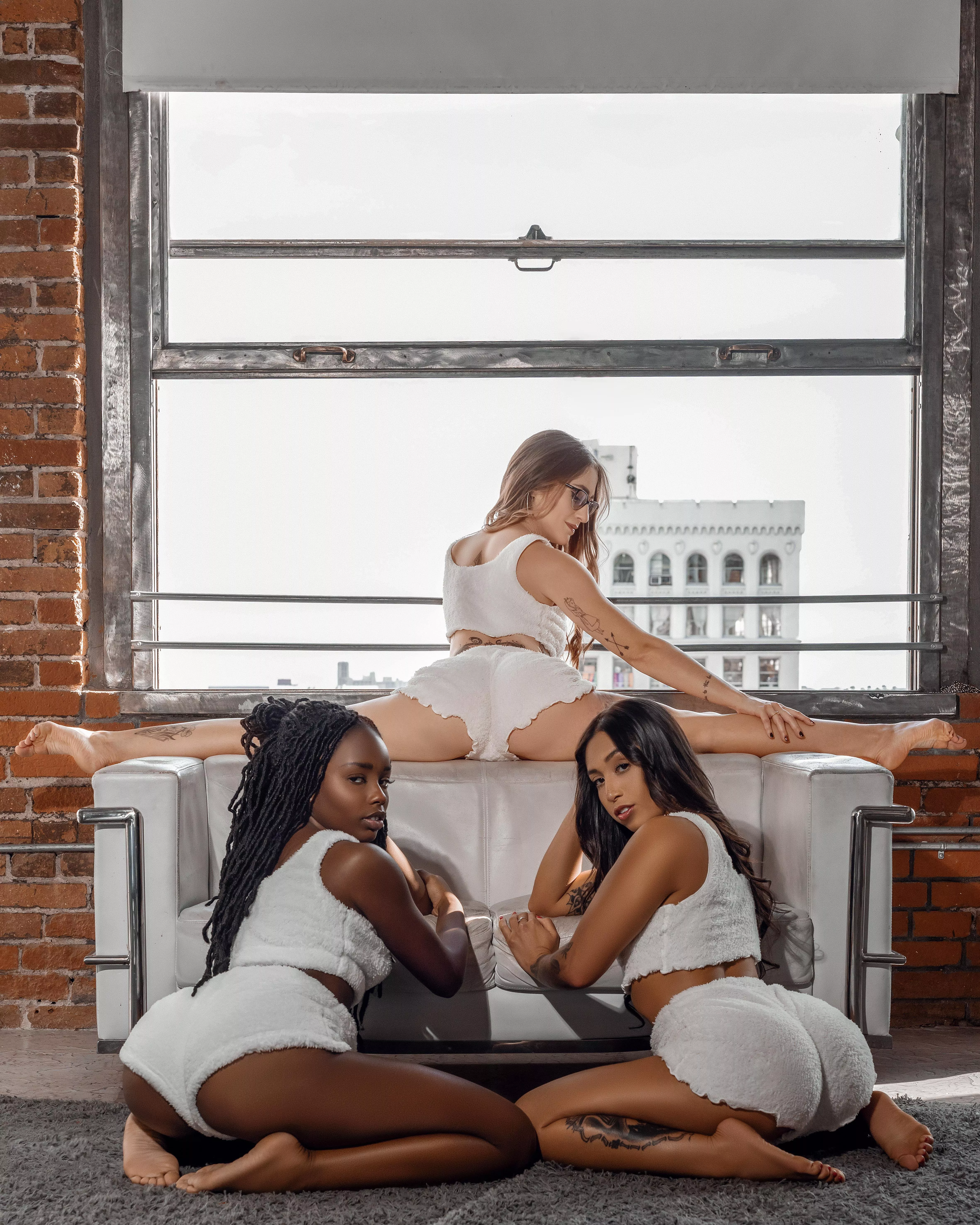 Frog Pose and Splits in the same pic