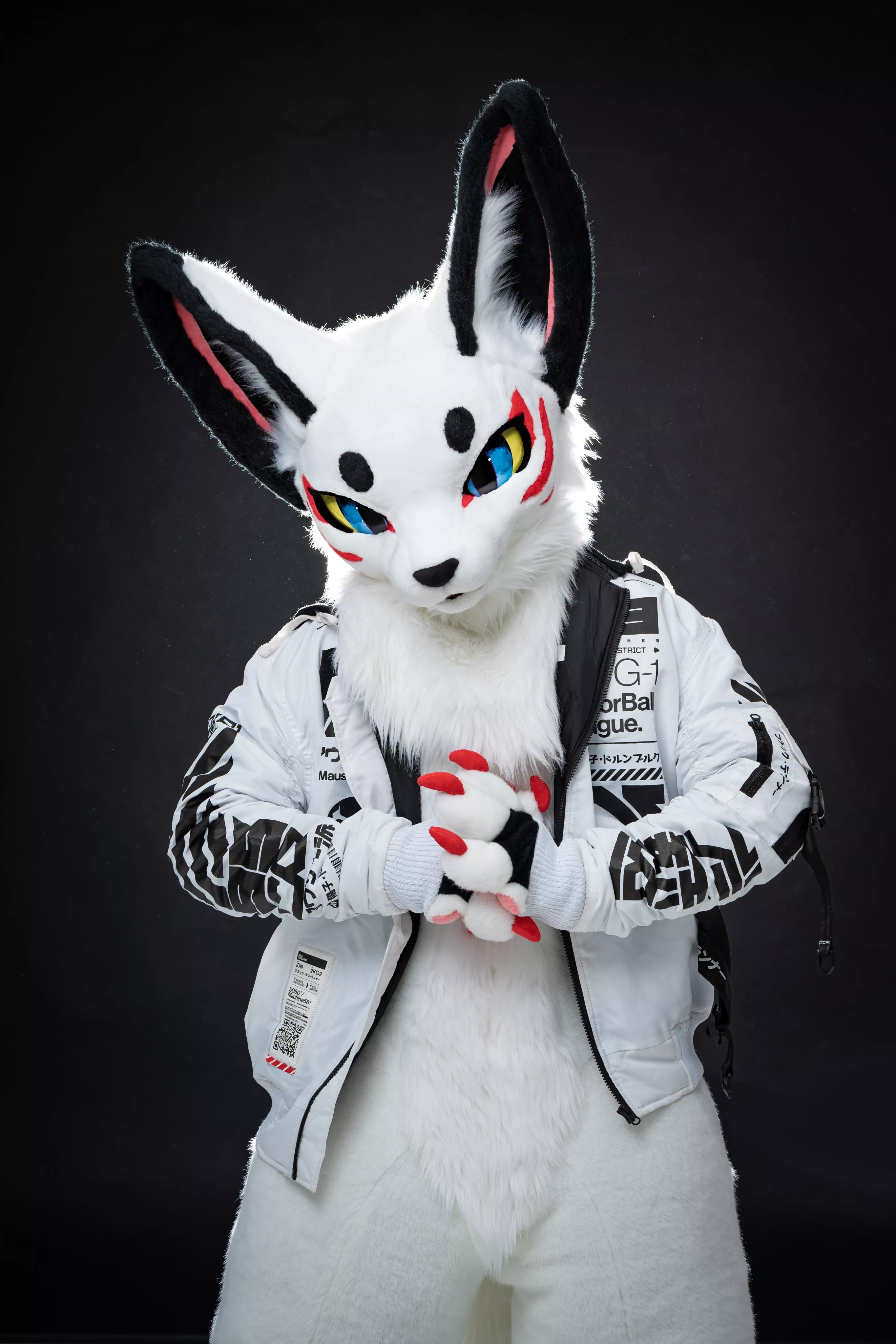 #FursuitFriday by @pixer3575 on Twitter