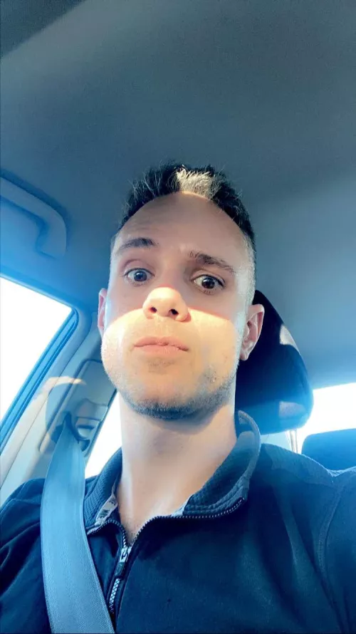 I may have taken advantage of lighting and like 1 filter to highlight my “Rogue streak”